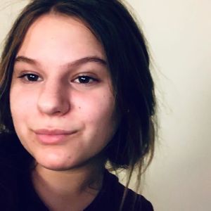 Meet your Posher, Hillary